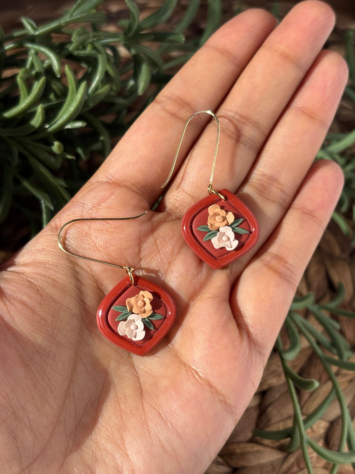 Terracotta floral